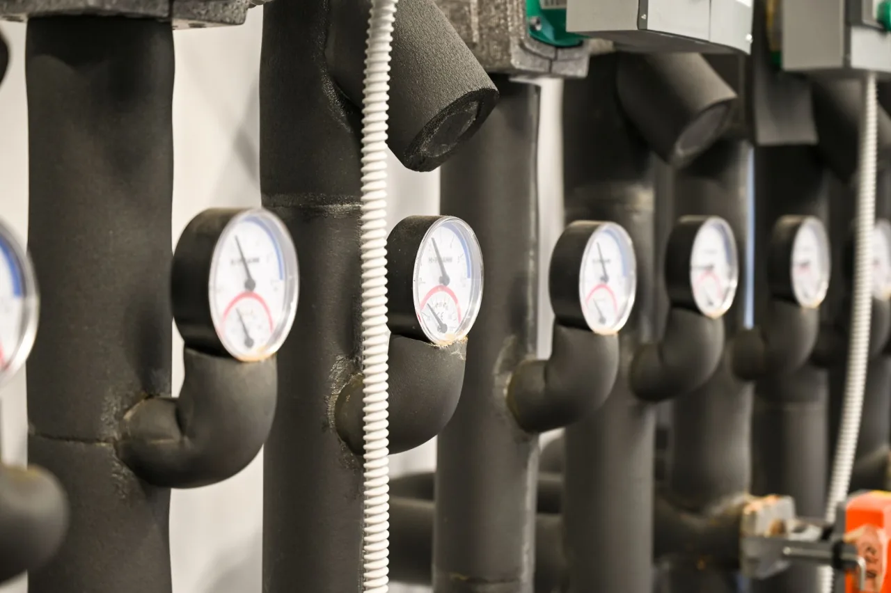 Plumbing Systems in Dubai: Repair or Replace?