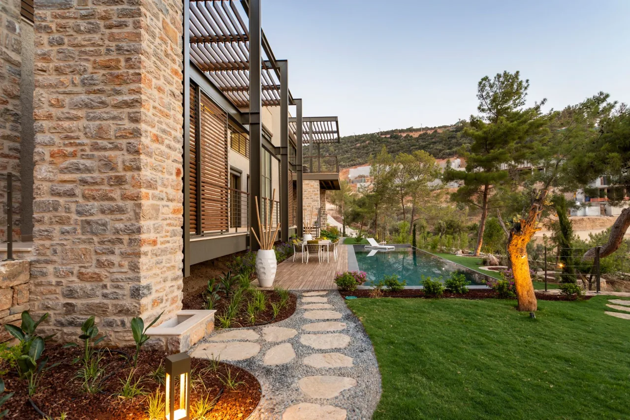 Smart home automation in Dubai villas: a 2026 buyer guide